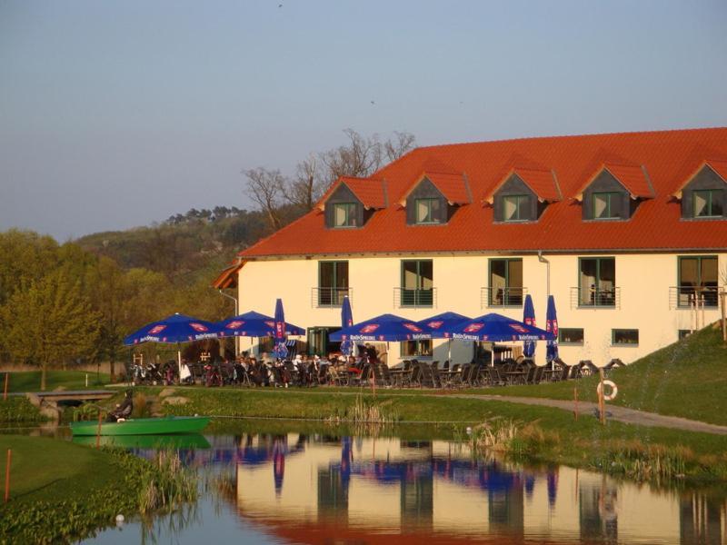 Apartments Golfpark Schlossgut Sickendorf Lauterbach Extérieur photo